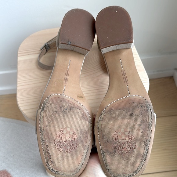 Vince Camuto suede block heel sandles - Picture 6 of 6